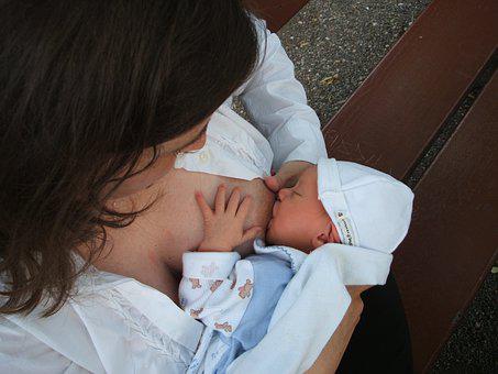 breastfeeding-2090396__340
