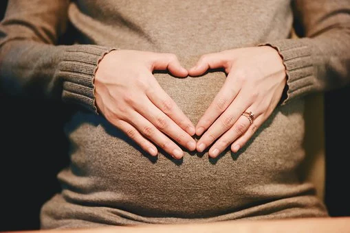 pregnant-2568594__340 S robátky do pohádky